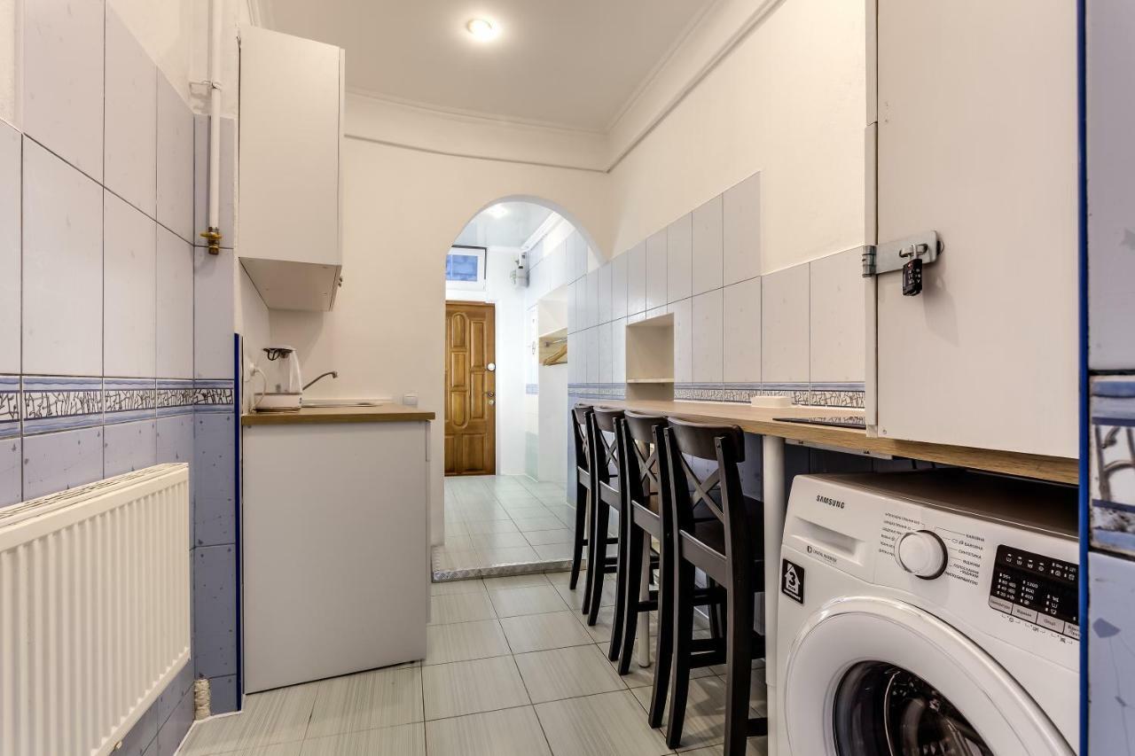 Modern Apartment In Lviv Historic Centre Extérieur photo